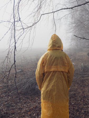 Volunteers in search of missing people: activism and support that brings the community together to help in need.の写真素材