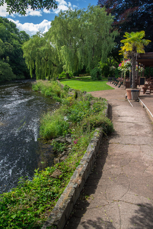 path in the courtyard of the pub of the river Exe. Devon. Englandの写真素材