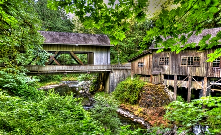 Old Mill with Covered bridge S W  Washington Stateのeditorial素材