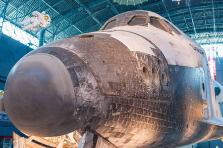 Chantilly-USA,VA - September, 26: The space Shuttle Discovery on display at the Smithsonian Air and Space Museum Steven F. Udvar-Hazy Center in Chantilly, VA in September, 26, 2013, United Statesのeditorial素材