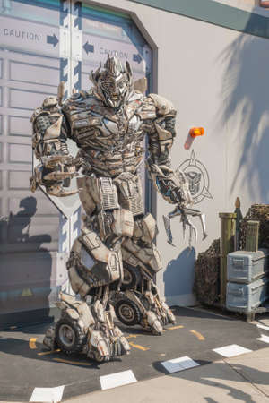 Los Angeles -USA, October, 3  Man in the Costume of Optimas Prime Robot at Universal Studios in Los Angeles, California, October, 3, 2013, United Statesのeditorial素材