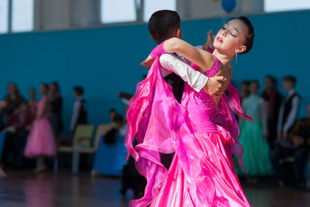 Minsk, Belarus-April 3, 2016: Unidentified Dance Couple Performs Youth-2 Standard Program on the IDSA Championship Kinezis Star Cup Ã¢ï¿½ï¿½ 2016 in April 3, 2016 in Minsk, Republic of Belarusのeditorial素材