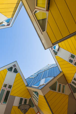 Rotterdam, The Netherlands -May 11, 2017: Modern Buildings City Architecture Design Elements Known as Cubic Houses Designed by Piet Blom in Rotterdam City Center in May 11, 2017 in Rotterdam, The Netherlands. Vertical Imageのeditorial素材