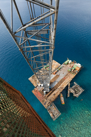 Aqaba, Jordan, 10/10/2015, Metal and concrete Jetty foundation construction at the Aqaba new port photographed from aboveのeditorial素材