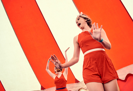 10/10/2018 london, england, Vintage retro Great gatsby girls dancing inside a red high top circus tent, throwback retro dancing, nostalgic sexy girl dancers.のeditorial素材