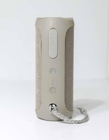 london england, 04/05/2020 JBL Flip 4 Waterproof Portable Bluetooth Speaker, isolated in a white studio setting. JBL leading in quality portable audio and music speakers.のeditorial素材