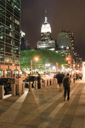 Empire State Building from street level at nightのeditorial素材