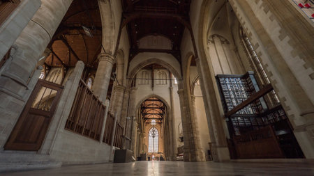 Low angle shot of grand interior of St. Lawrence Church with its stone columns and arches. Protestant Church which was built between 1449 and 1525. Rotterdam, Netherlandsのeditorial素材