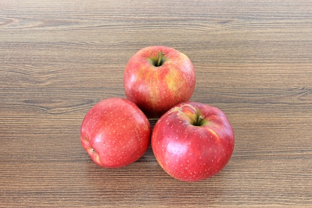 apples