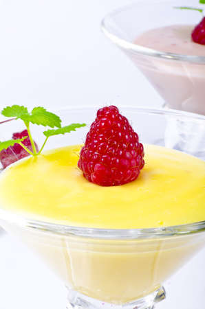 Pudding with Himbbereの写真素材