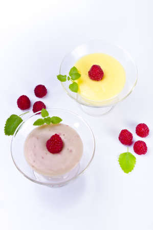 Pudding with Himbbereの写真素材