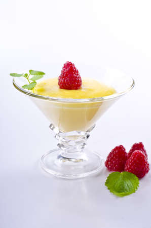 Pudding with Himbbereの写真素材