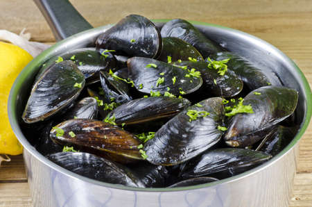 Mussels with ingredients