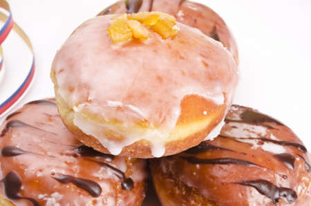 Streamers with doughnut