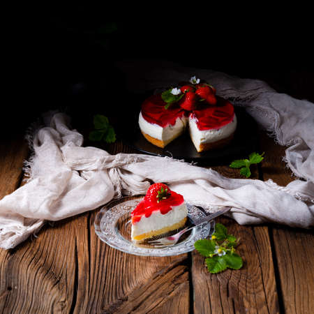 delicious strawberry cream cheese pie with biscuit baseの写真素材