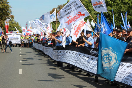 Strike of the police and uniformed services in Warsaw 2015.のeditorial素材