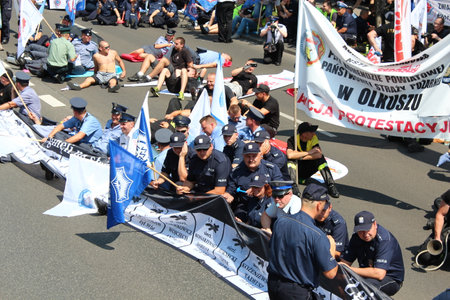 Strike of the police and uniformed services in Warsaw 2015.のeditorial素材