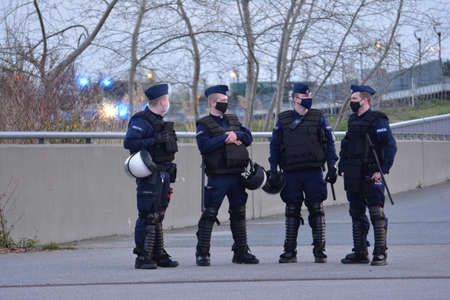 04.30.2021 wroclaw, poland, The Polish police during the securing of the football games of the ÅlÄsk WrocÅaw club.のeditorial素材