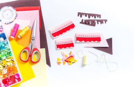 Cake made of felt. Craft a child. Kindergarten development. Mastery for the baby. Montessori...