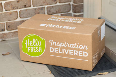 Sydney, Australia 2020-04-25 Hello Fresh meal kits contactless delivery during COVID-19 pandemicのeditorial素材