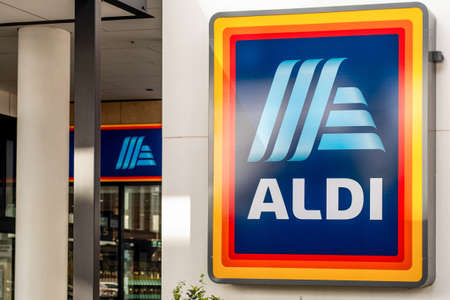 Sydney, Australia - 2021-03-01. Exterior view of Aldi supermarket with logoのeditorial素材