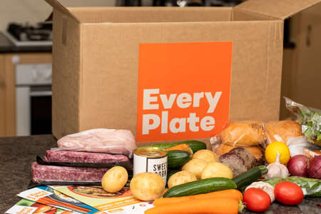 Sydney, Australia 2021-07-17 Every plate meal kit in a cardboard box on a kitchen counter. EveryPlate is actually owned by HelloFresh and was launched in 2018 as a lower-cost alternative.のeditorial素材