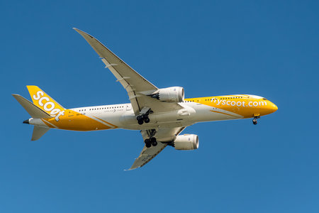 2022-05-08 Sydney, Austraia Fly Scoot jet plane aircraft in the sky. Low cost carrier owned by Singapore Airlines.のeditorial素材