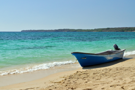 Boat to paradiseのeditorial素材