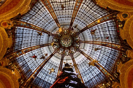 Christmas decoration in luxury Pairs Shopping Center Galeries Lafayetteのeditorial素材