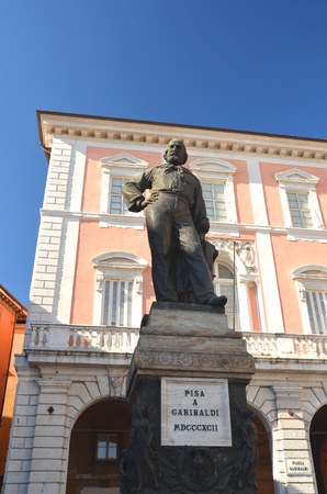 The statue and square of Giuseppe Garibaldi in Pisa, Italyのeditorial素材