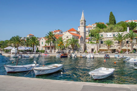Picturesque bay in Splitska village. Splitska is situated on the north coast of Brac island in Croatiaのeditorial素材