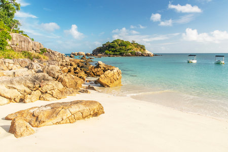 Picturesque tropical sandy Anchor Beach with turquoise water on Lizard Island. Lizard Island is located on Great Barrier Reef in north-east part of Queensland, Australiaのeditorial素材