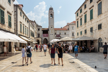 DUBROVNIK, CROATIA - AUGUST 13, 2015: Summer scene of the main street (Stradun or Placa), with locals and tourists, in Dubrovnik, Croatiaのeditorial素材
