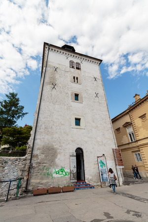 ZAGREB, CROATIA - MAY 07, 2016: Lotrscak tower with its canonのeditorial素材