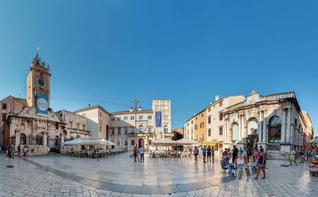 ZADAR, CROATIA - JULY 10, 2016: People's Square in Zadar was established in medieval times as the Plateau magna (big square), the center of the city administration with today's City Lodge, City Guardのeditorial素材