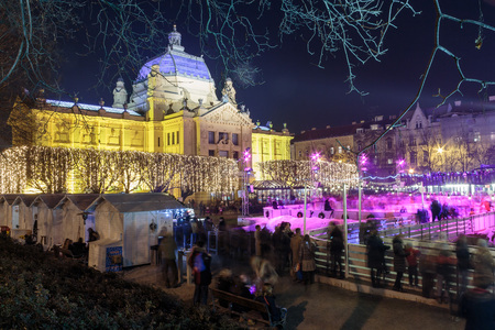 ZAGREB, CROATIA - DECEMBER 27, 2015: Advent in Zagreb, Ice Park, Art pavilion and Christmas stands on King Tomislav parkのeditorial素材