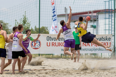 ZAGREB, CROATIA - JUNE 10, 2017: Croatian beach handball championship. Handball player shooting at the goal
のeditorial素材