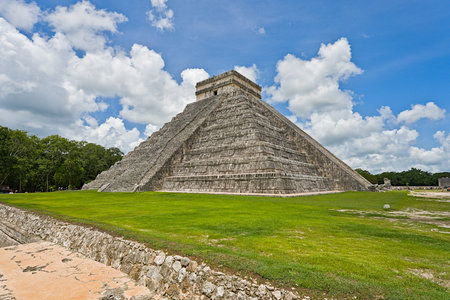 Temple of Kukulcan at Chichen Itza