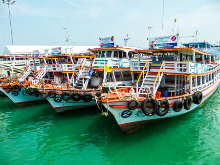 A lot of ferry boat parking at pire in pattaya city Chonburi Thailandのeditorial素材