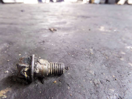 Knot on garage technician forget it.の写真素材