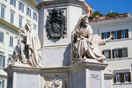 ROME, ITALY - SEPTEMBER 4, 2016. The Column of the Immaculate Conceptionのeditorial素材