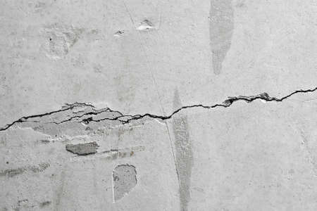 crack in the old concrete wall