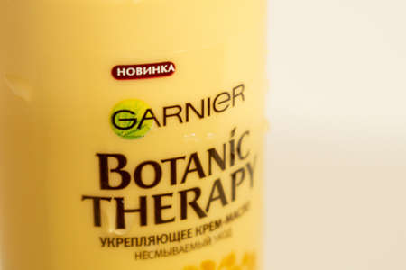 Tyumen, Russia - November 25, 2019: garnier botanic therapy . Hair shampoo Garnier Botanic therapyのeditorial素材