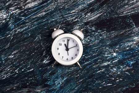 alarm clock top view of the time concept. copy space. flat layの写真素材