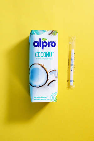 Tyumen, Russia-april 17, 2021: Non-dairy milk Alpro. Coconut vegetable drinksのeditorial素材