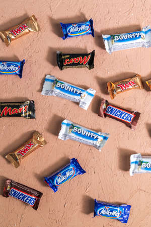 Tyumen, Russia-January 23, 2022: Assortment candy bars mini flat lay from Mars Chocolate. Vertical photoのeditorial素材
