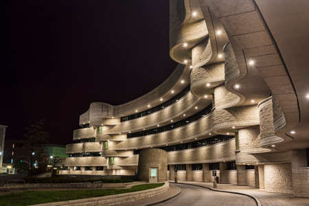 Administrative building at the Canadian Museum of Nature at night.のeditorial素材