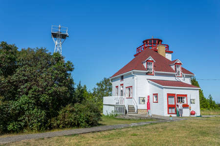 Exterior of Cabot Head Lighthouse located on the Bruce Pininsula in Tobermory, Ontario, Canada.のeditorial素材