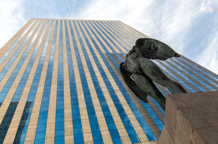 PARIS, FRANCE - August 27, 2016: La Defense, Ikaria, Sculpture by Igor Mitoraj 1987のeditorial素材