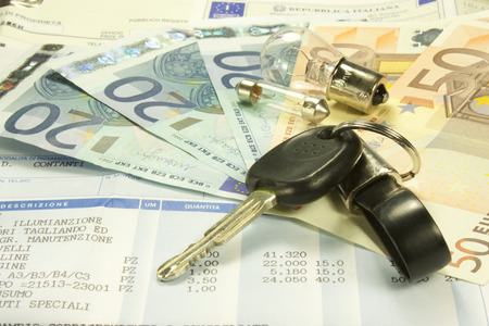 periodic maintenance costs related to carsの写真素材